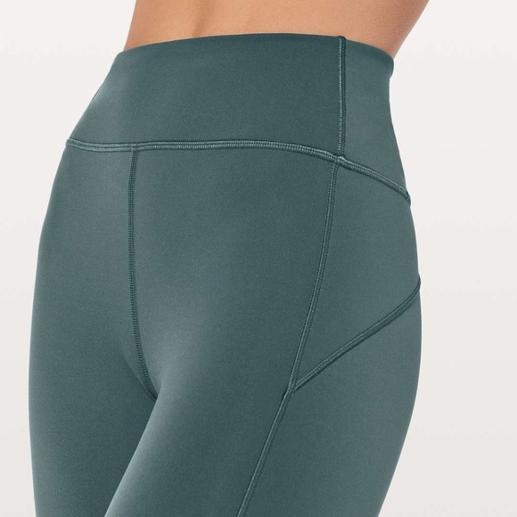 [SOLD] Lululemon In Movement High-Rise Legging 25” - Picture 3 of 6